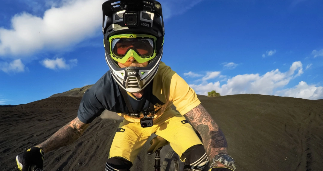 GoPro Přední a postranní držák na helmu (Helmet Front and Side Mount)