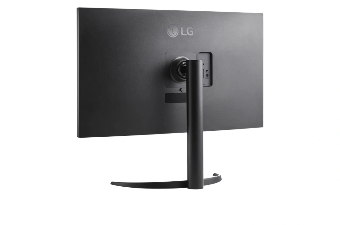 LG 32UR550-B.AEU