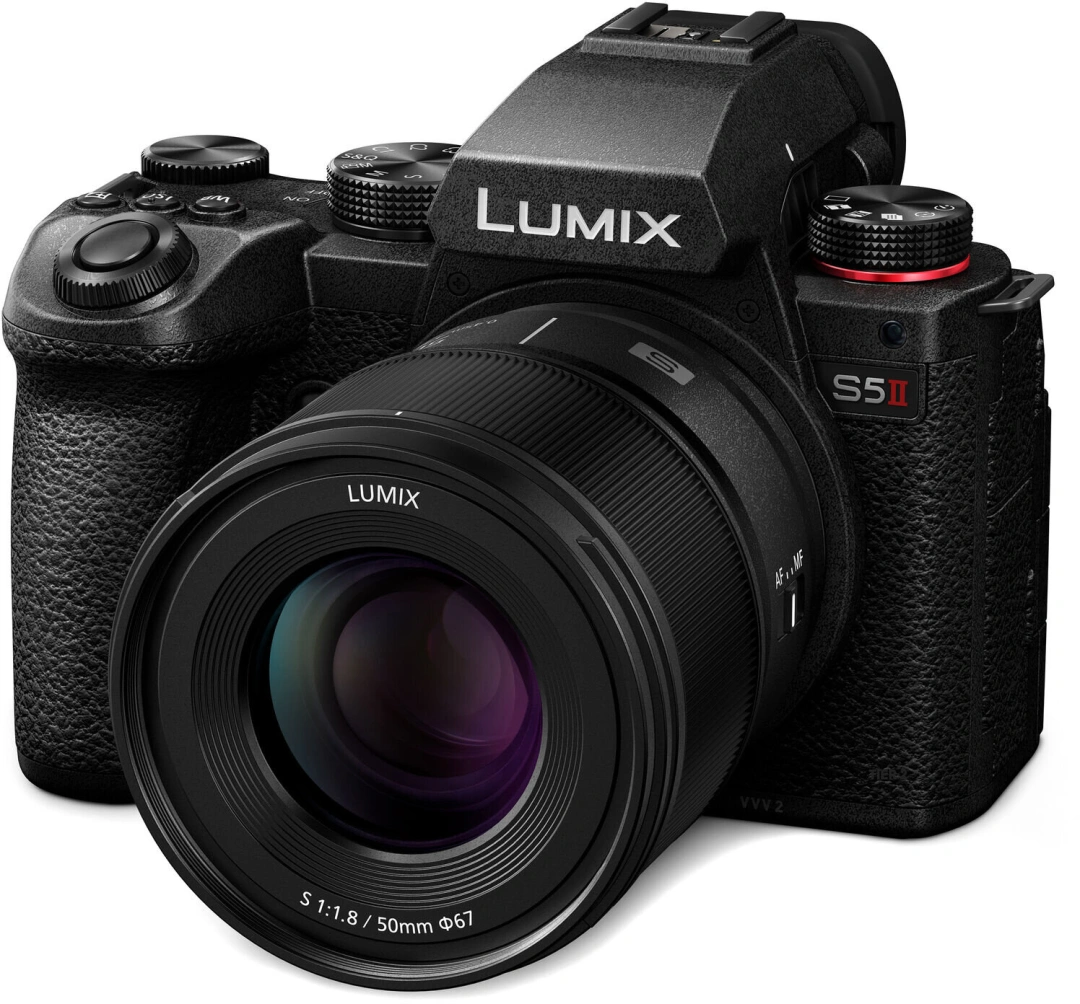 Panasonic Lumix S5M2 + Lumix S-S50 S 50mm F1.8