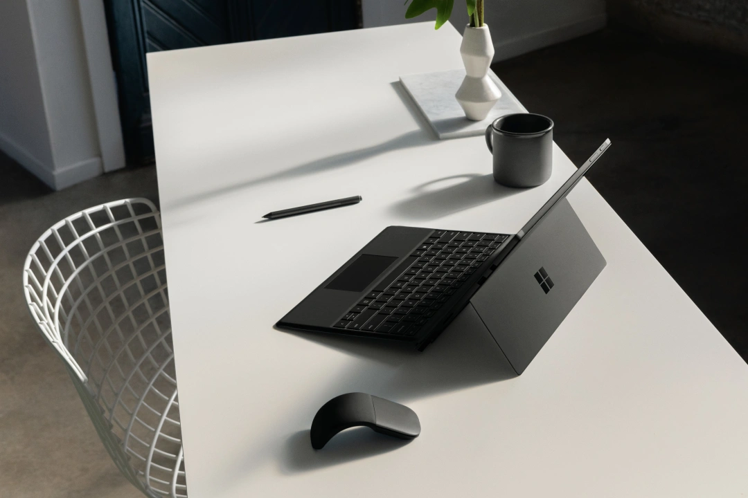 Microsoft Surface Arc Mouse