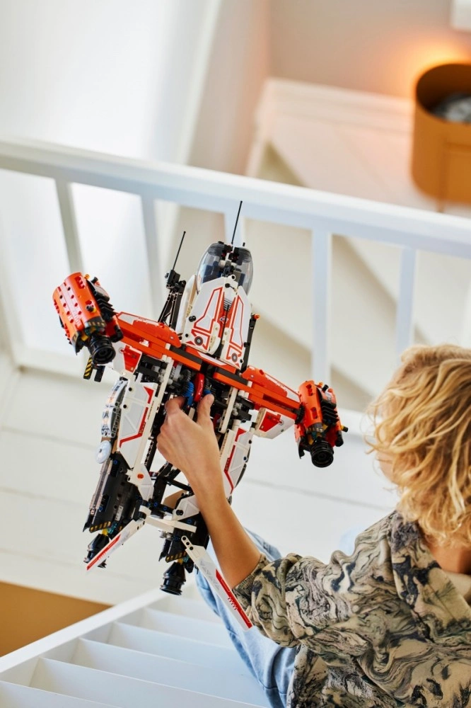 LEGO Technic 42181 VTOL Vesmírná loď na přepravu těžkého nákladu LT81