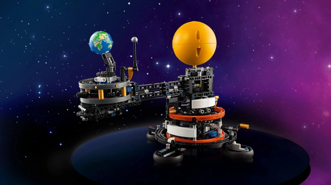 LEGO Technic 42179 Planeta Země a Měsíc na oběžné dráze