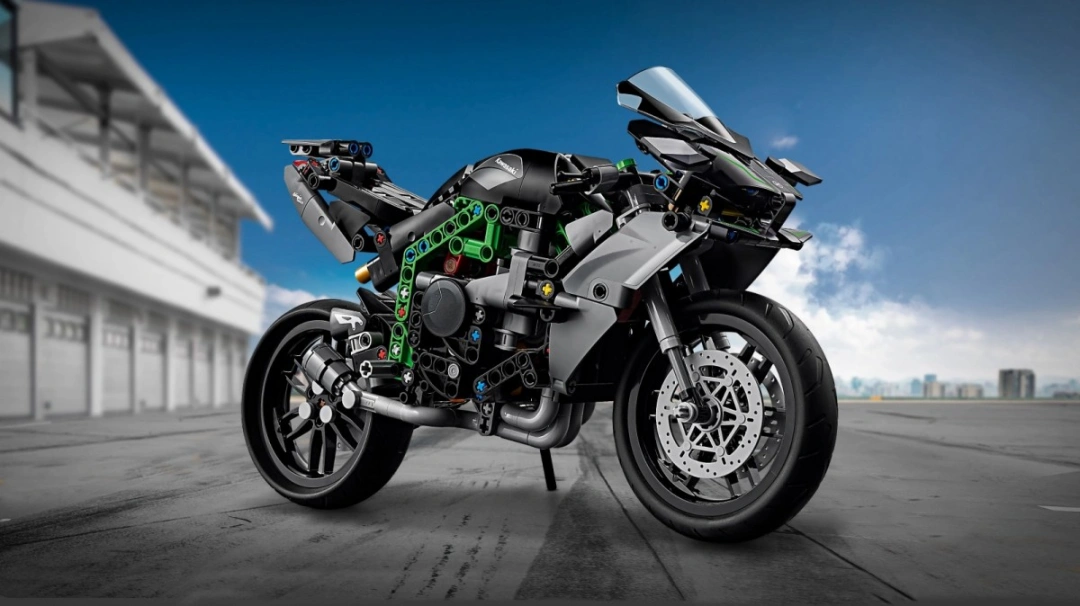 LEGO Technic 42170 Kawasaki Ninja H2R