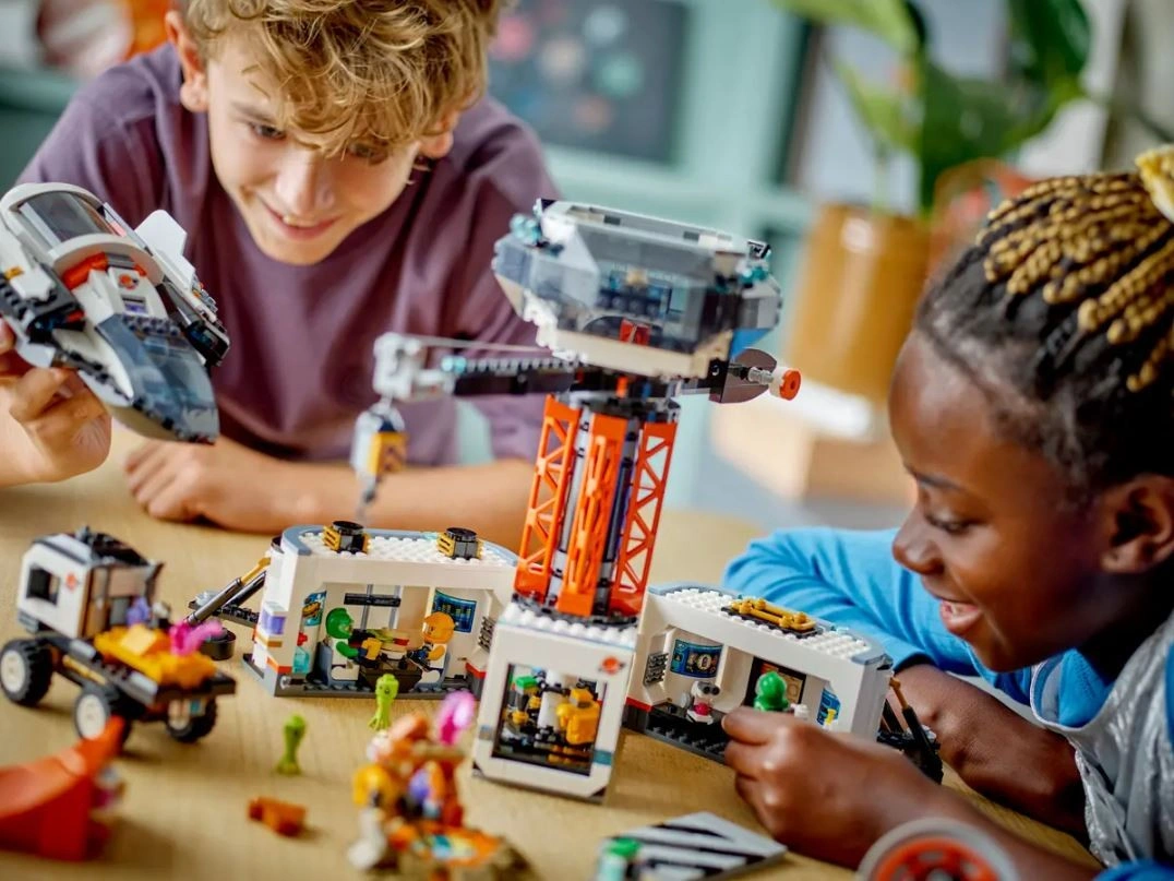 LEGO City 60434 Vesmírná základna a startovací rampa pro raketu