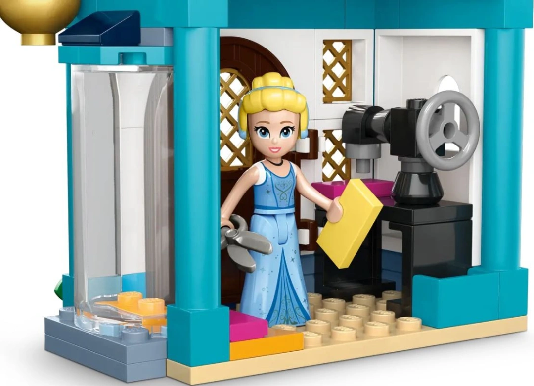 LEGO I Disney Princess 43246 Disney princezna a její dobrodružství na trhu