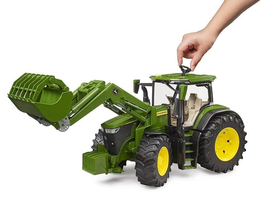 Bruder Farmer - traktor John Deere s předním nakladačem