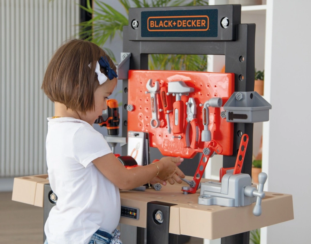 Smoby Black&Decker Pracovní dílna Bricolo Center