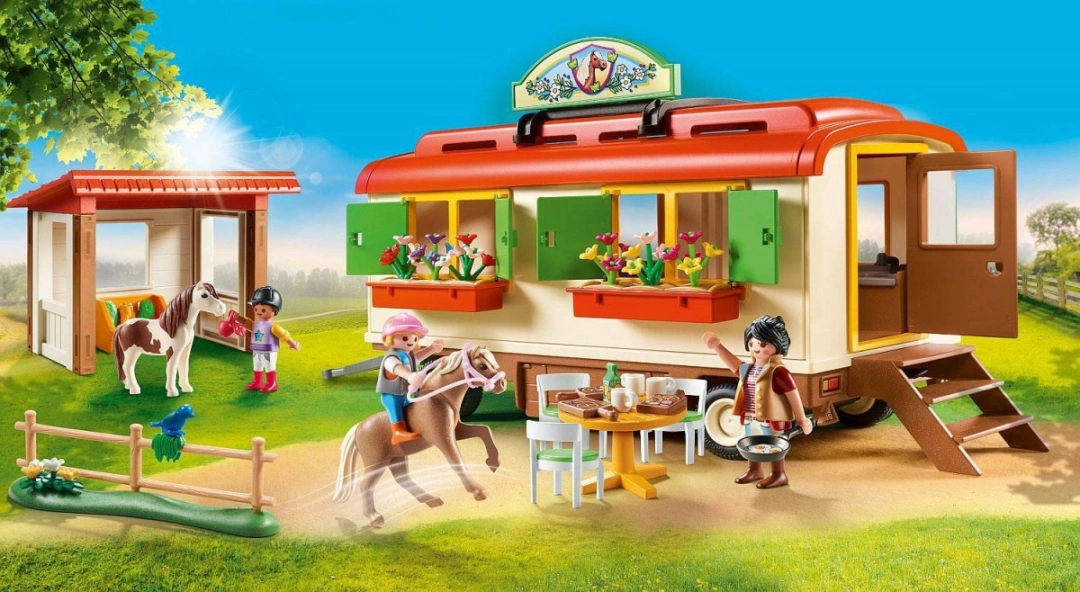 Playmobil 70510 Pony Kemp s maringotkou