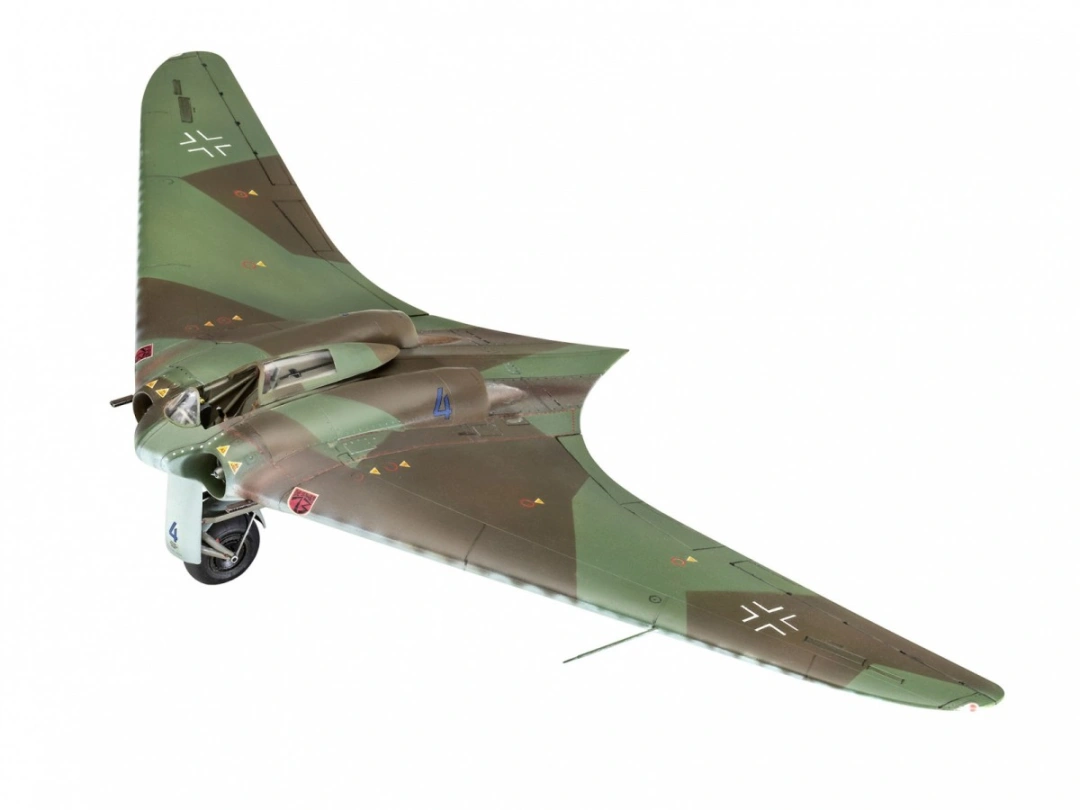 Revell  Plastic ModelKit letadlo 03859 - Horten Go229 A-1 (1:48)