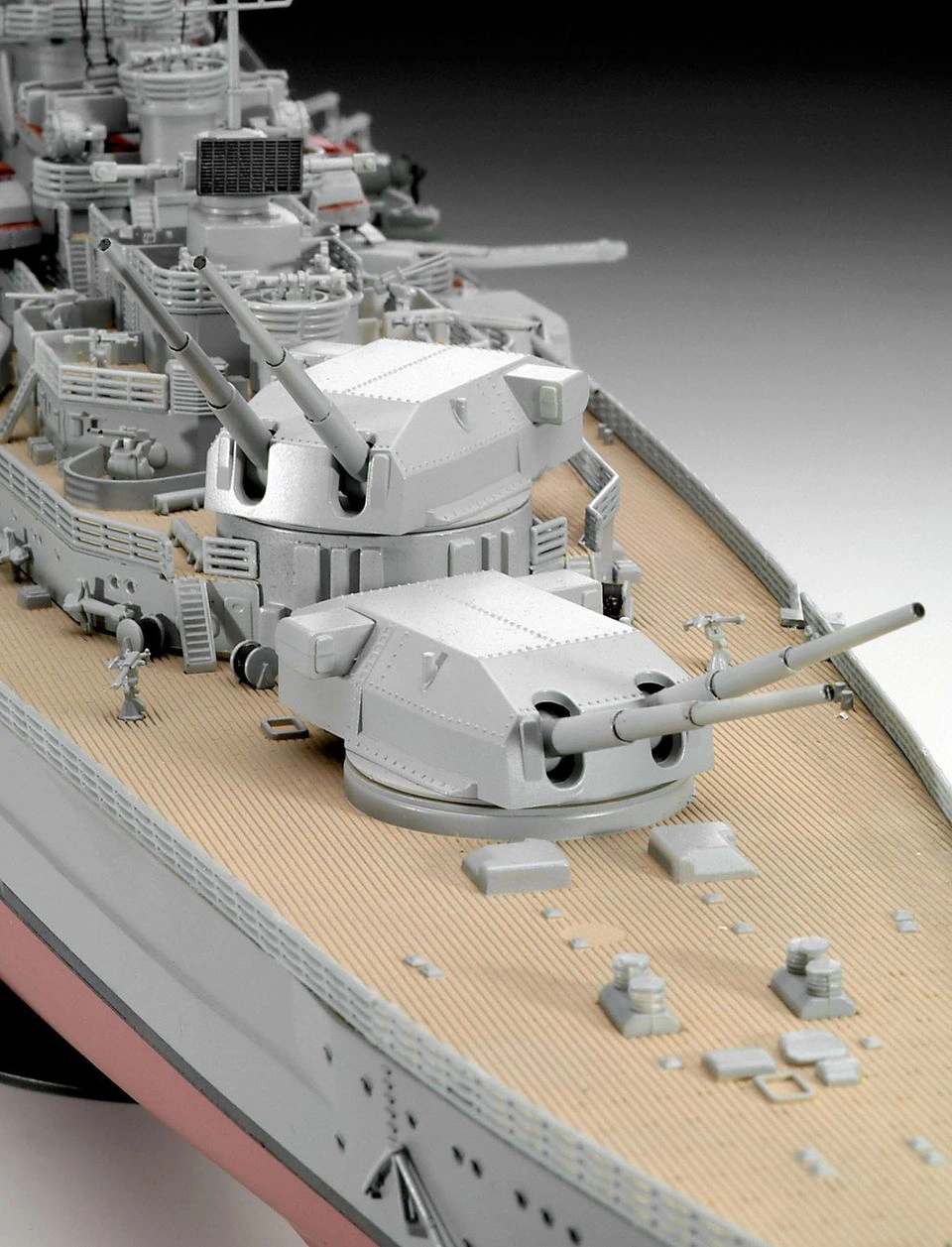 Revell ModelKit loď 05040 - Battleship Bismarck(1:350)