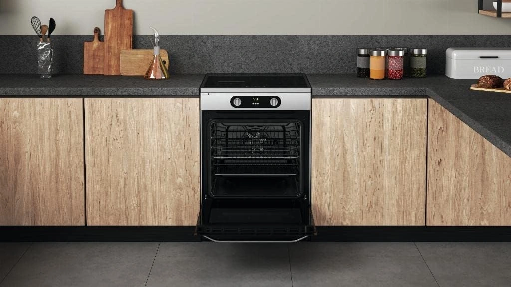 Hotpoint HS68IQ8CHX/E