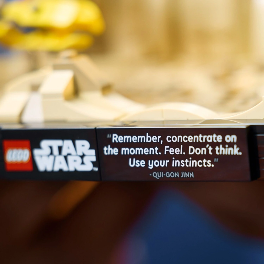 LEGO® Star Wars™ 75380 Závody kluzáků v Mos Espa