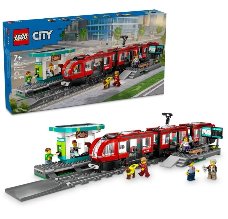 LEGO City 60423 Tramvaj a zastávka v centru města