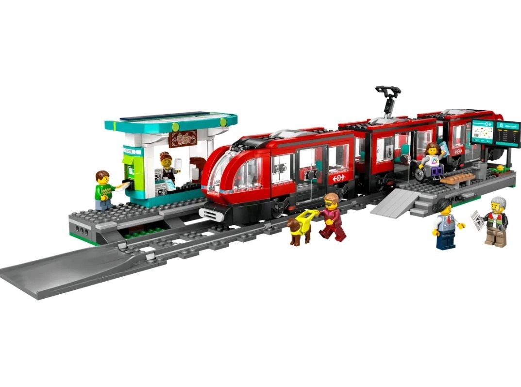 LEGO City 60423 Tramvaj a zastávka v centru města