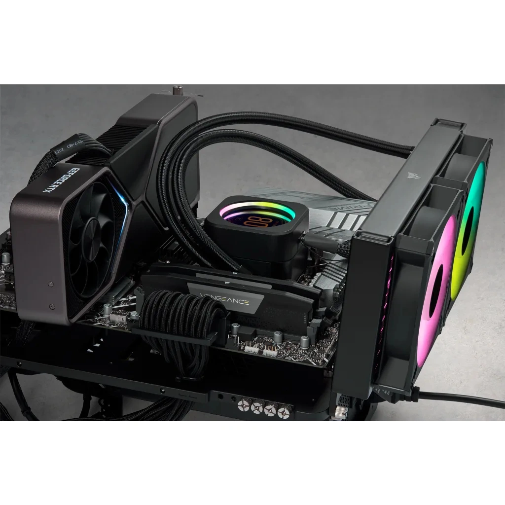 Corsair CMK32GX5M2E6000Z36