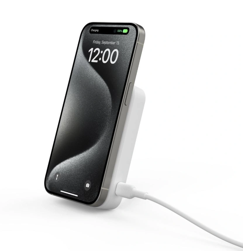 Belkin BOOST CHARGE Qi2 Magnetická Bezdrátová PowerBanka se stojánkem, 10000mAh, 15W, bílá