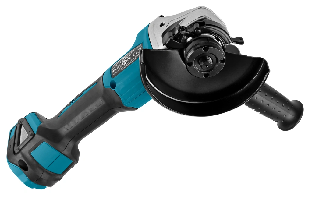 Makita DGA504RT3J