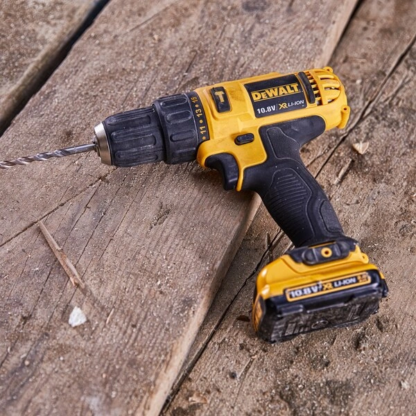 DeWALT DCD716D2-QW