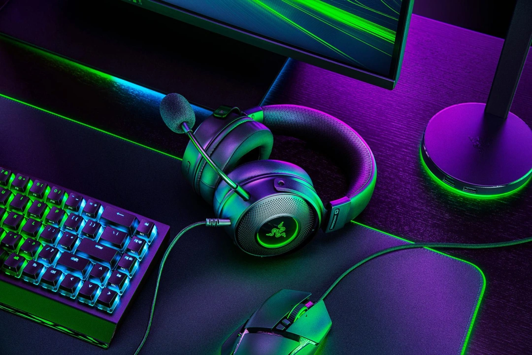 Razer Kraken V3 Hypersense, černá