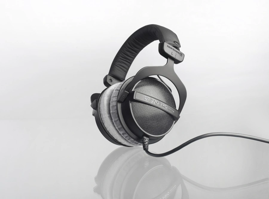 Beyerdynamic DT 770 PRO 250 ohm, černá