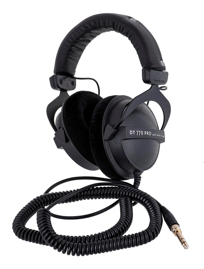 Beyerdynamic DT 770 PRO 250 OHM Black Limited Edition