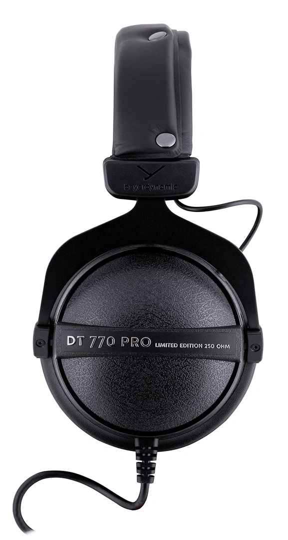 Beyerdynamic DT 770 PRO 250 OHM Black Limited Edition