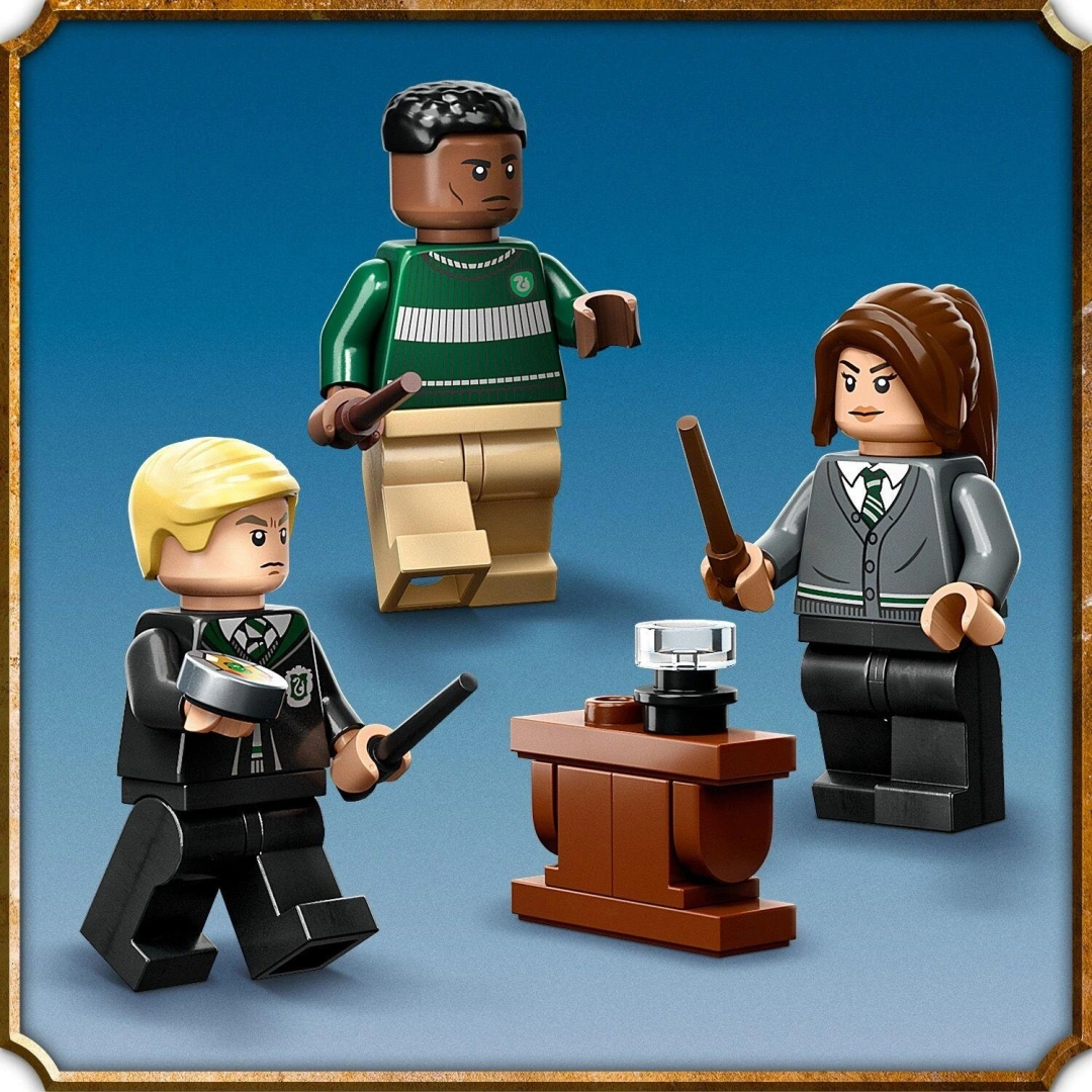 LEGO® Harry Potter™ Zástava Bradavických kolejí 76410
