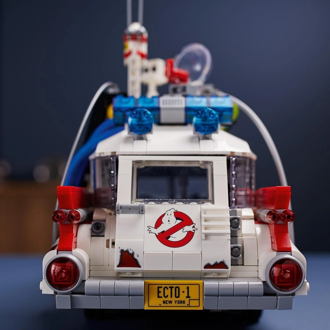 LEGO® Icons 10274 Krotitelé duchů – ECTO-1