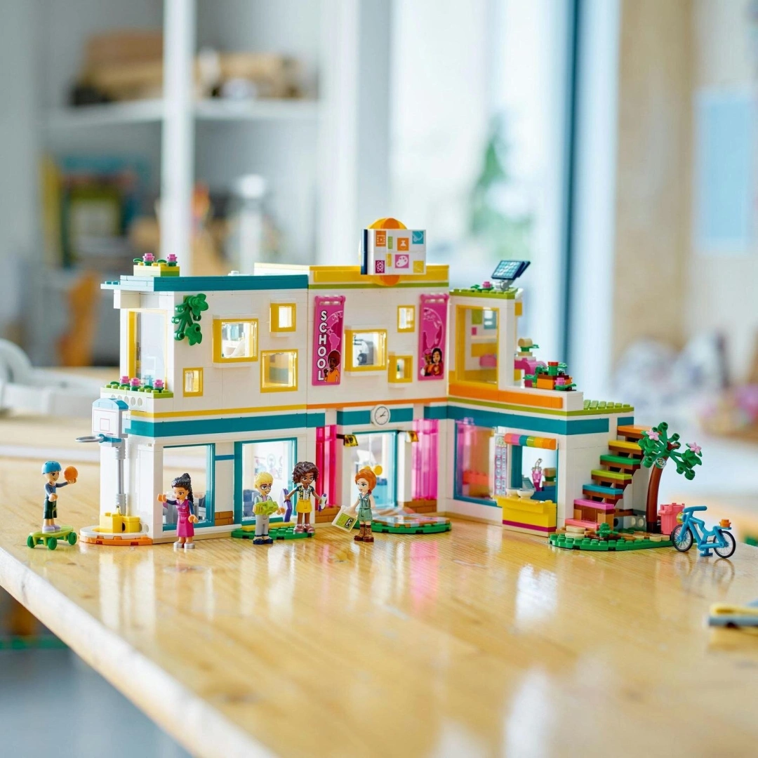 LEGO Friends 41731 Mezinárodní škola v městečku Heartlake