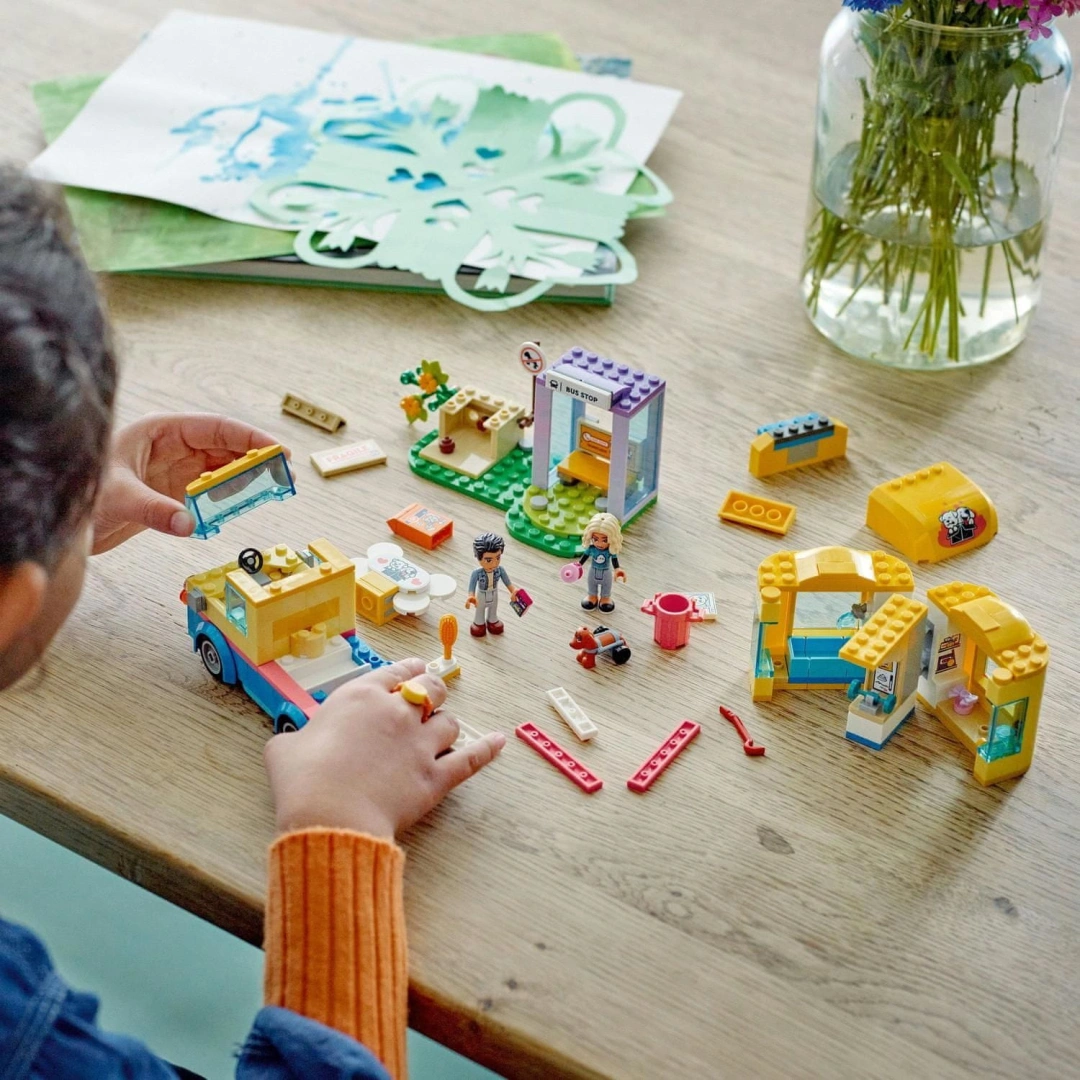 LEGO Friends 41741 Dodávka na záchranu psů