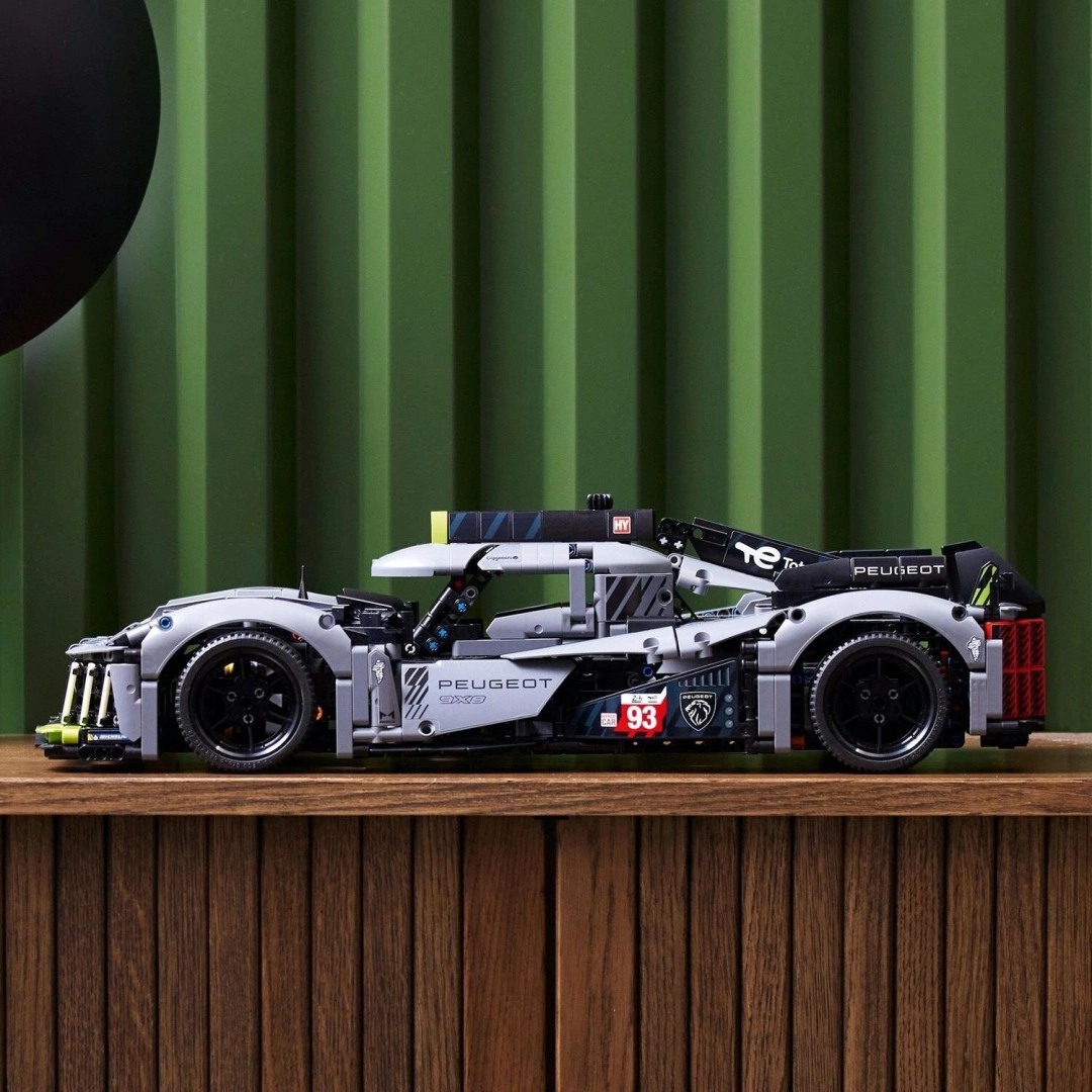 LEGO® Technic 42156 PEUGEOT 9X8 24H Le Mans Hybrid Hypercar