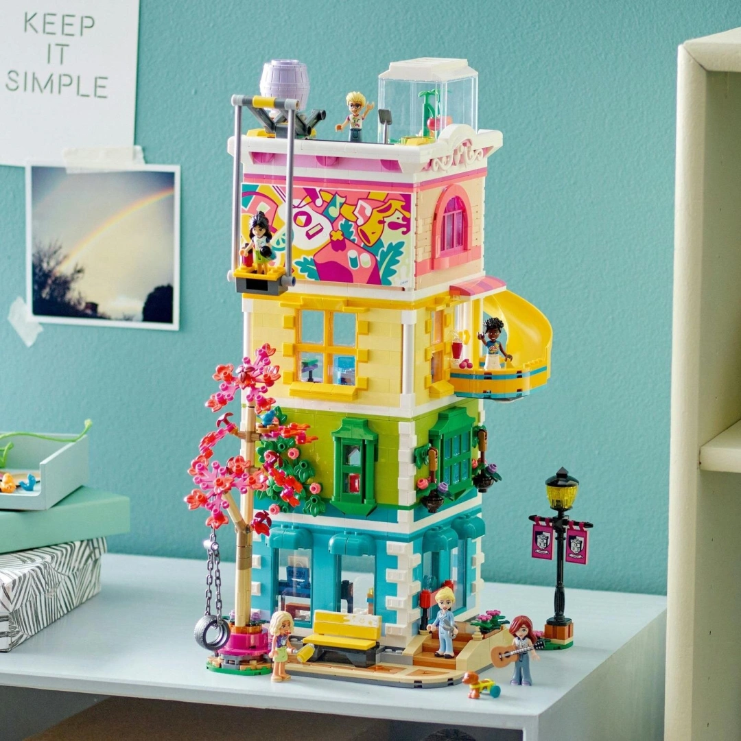 LEGO® Friends 41748 Komunitní centrum v městečku Heartlake