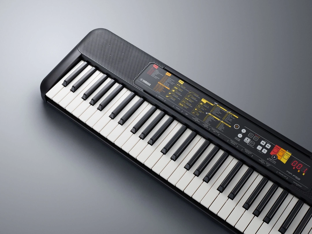 Yamaha PSR F52