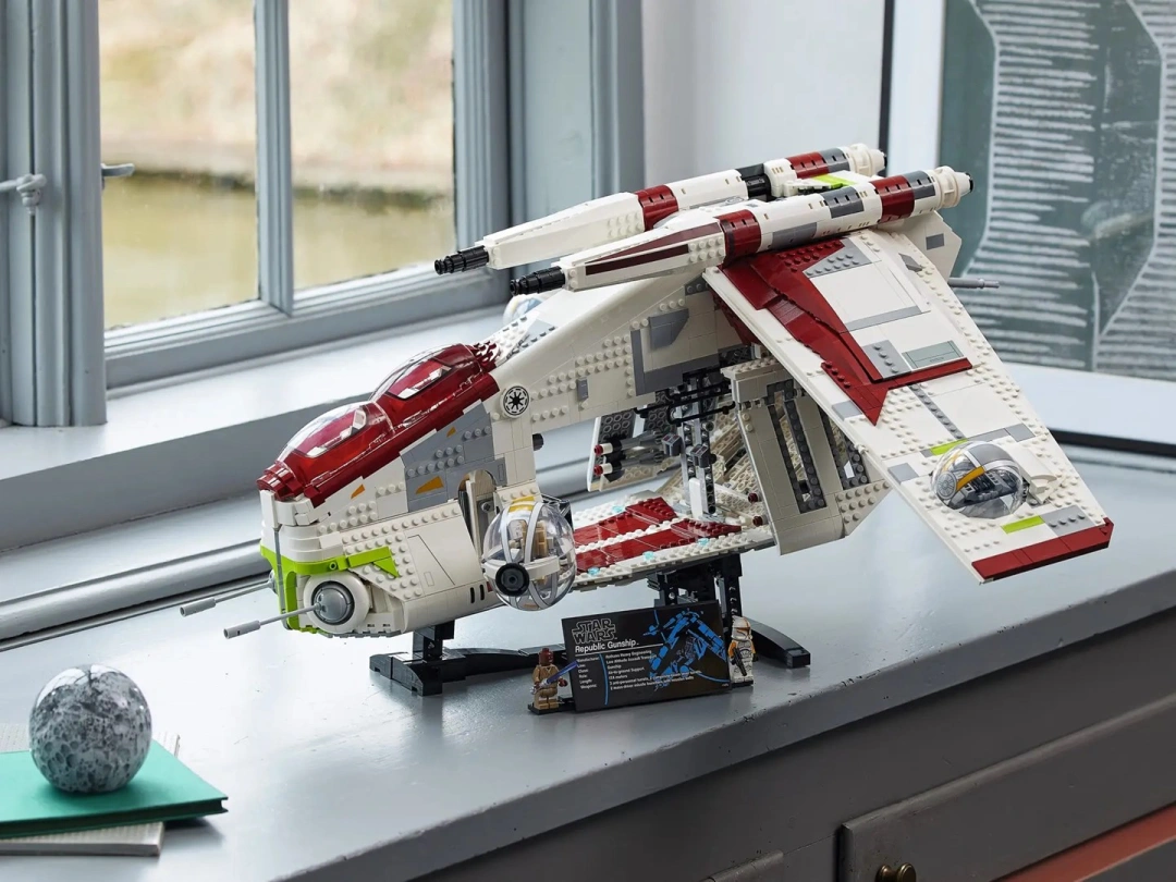 LEGO STAR WARS 75309 REPUBLIKOVÁ BITEVNÍ LOĎ