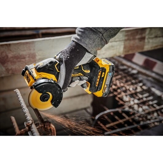 DeWALT DCS438N-XJ 