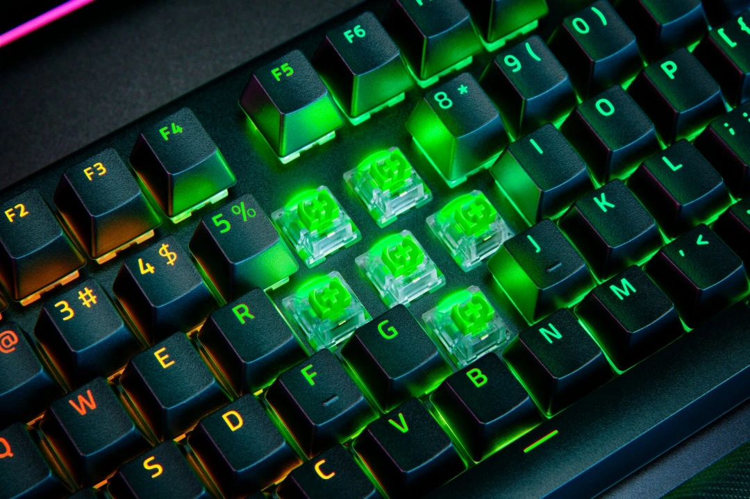 Razer BlackWidow V4, Razer Green, US