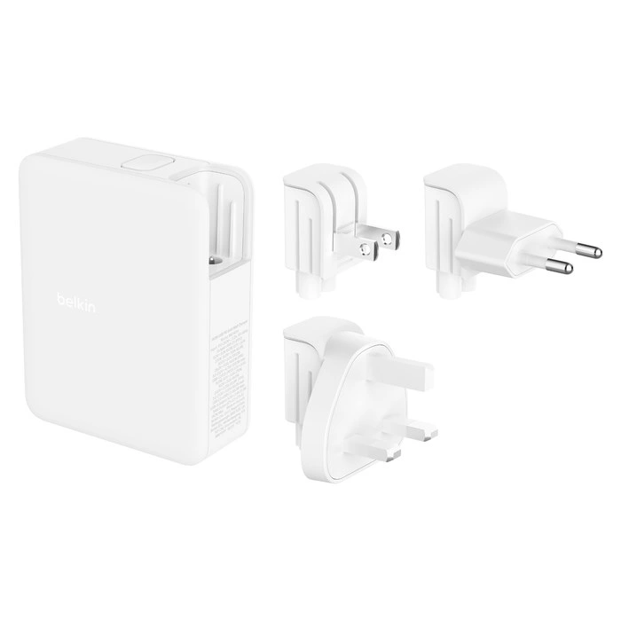 Belkin 140W 4-portová USB-C Power Delivery GaN PPS nástěnná nabíječka + UK, EU, US adaptéry, bílá