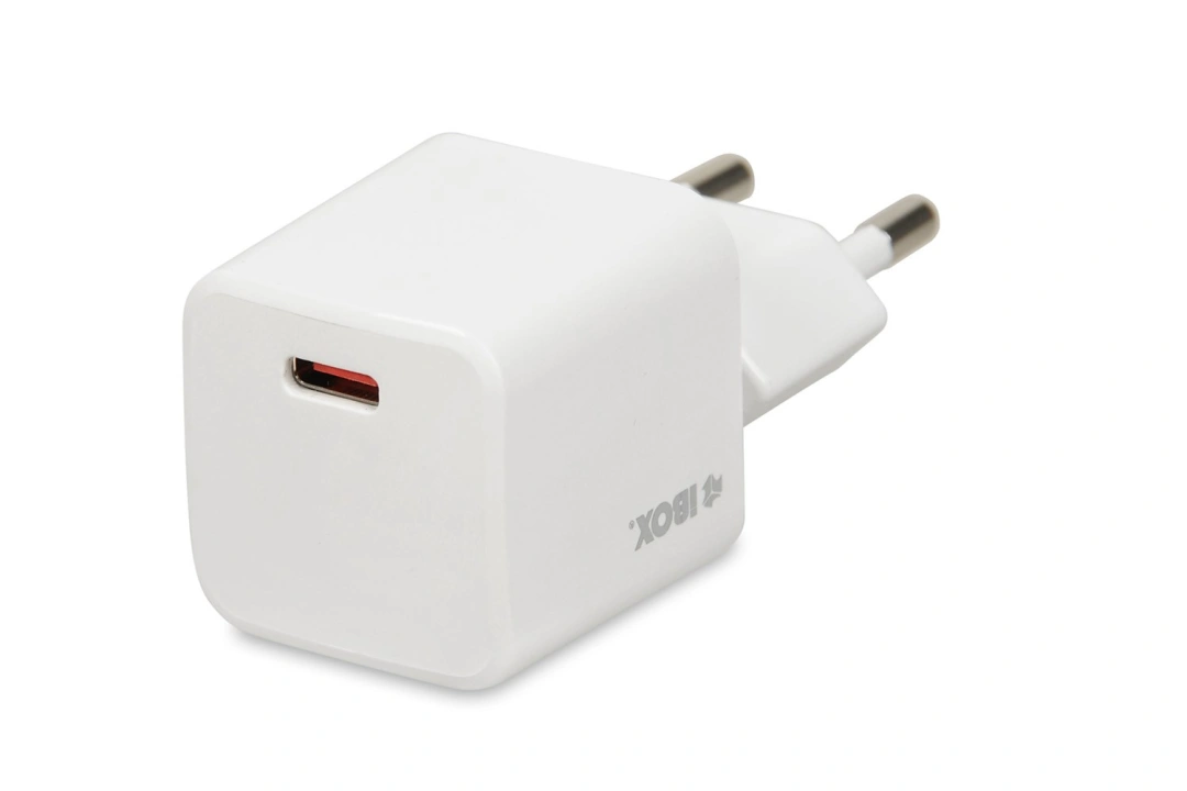 NÁSTĚNNÁ NABÍJEČKA I-BOX C-38 PD30W USB-C, KABEL