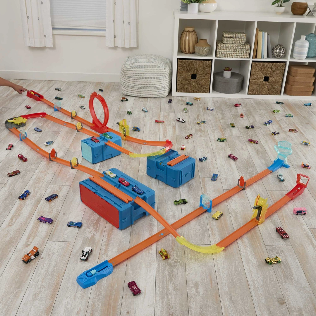 Hot Wheels Track Builder Dráha v boxíku - Blesky HNN38