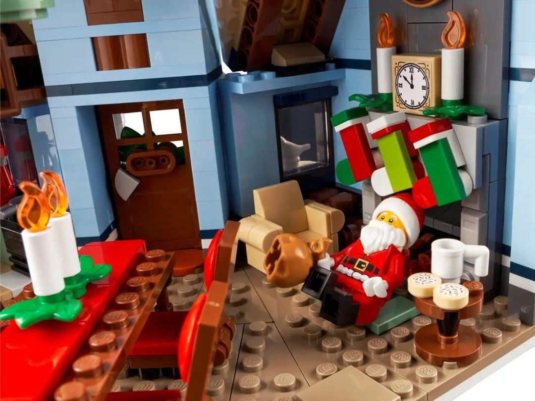 LEGO ICONS 10293 NÁVŠTĚVA SANTA CLAUSE