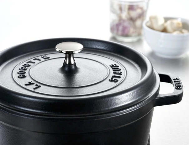 Staub Staub kulatý litinový hrnec 2,6l 405093050