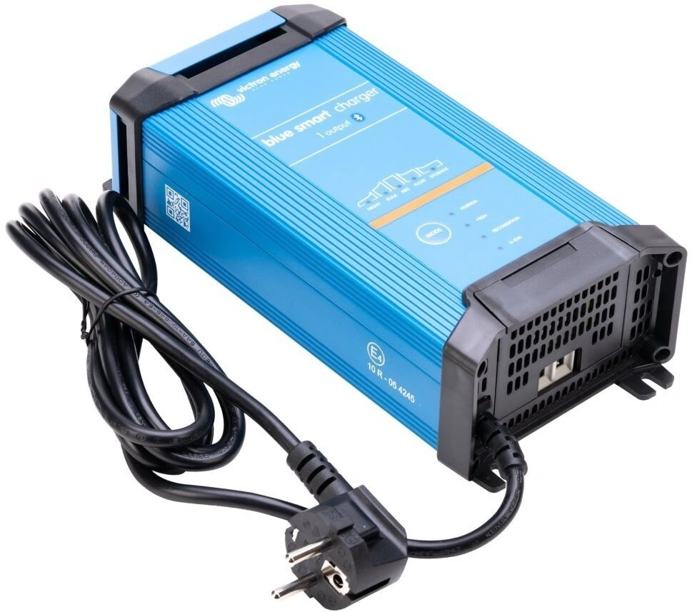 Victron Energy Blue Smart IP22 24V 16A