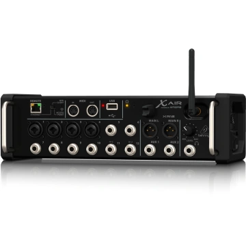 Behringer XR12