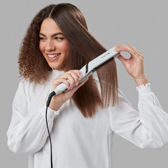 Remington S9001 HYDRAluxe PRO Straightener, bílá