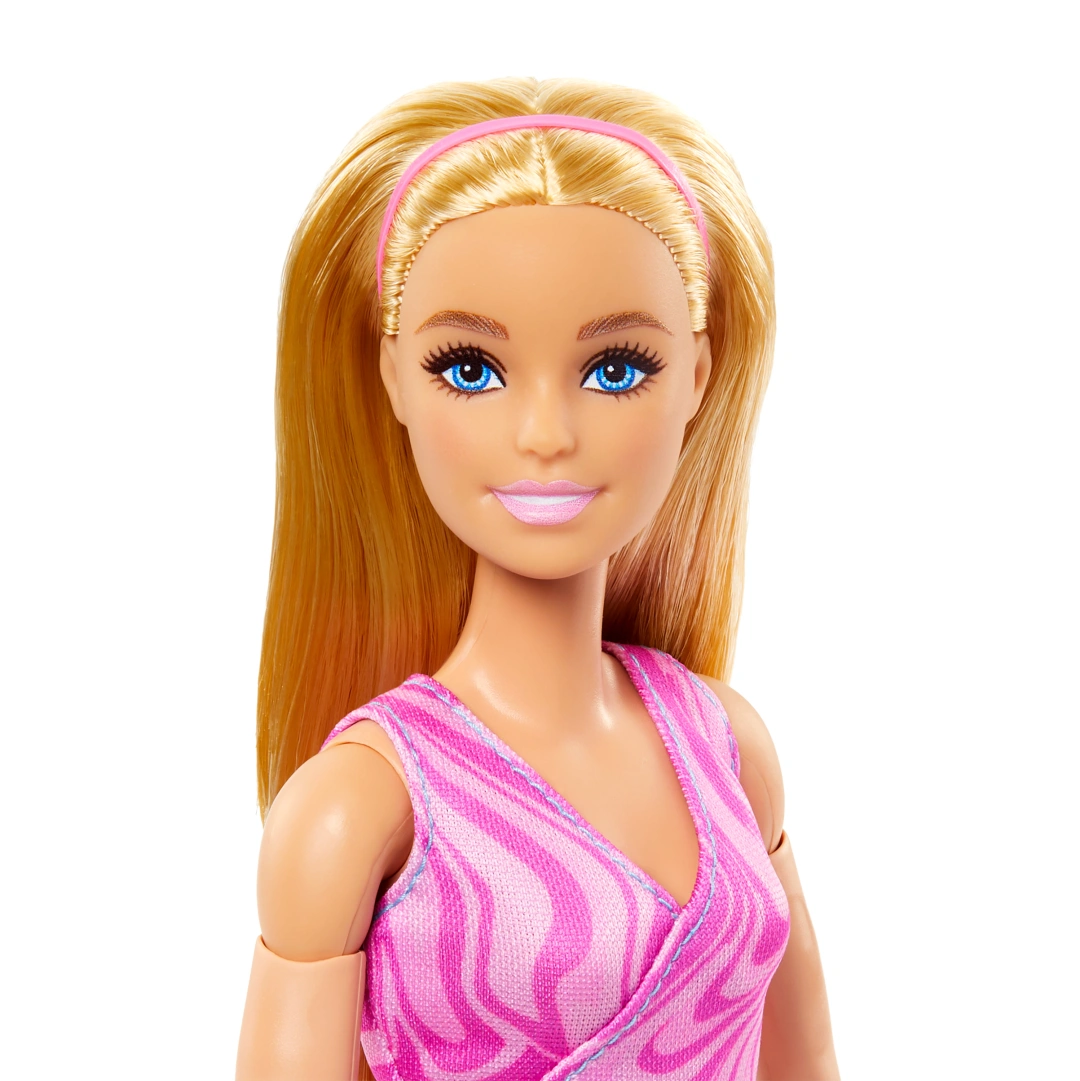 Mattel Barbie V pohybu - blondýnka v modrých legínách FTG80