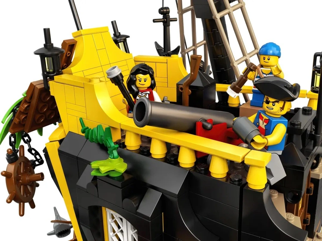 LEGO Ideas 21322 Piraci z Zatoki Barakud