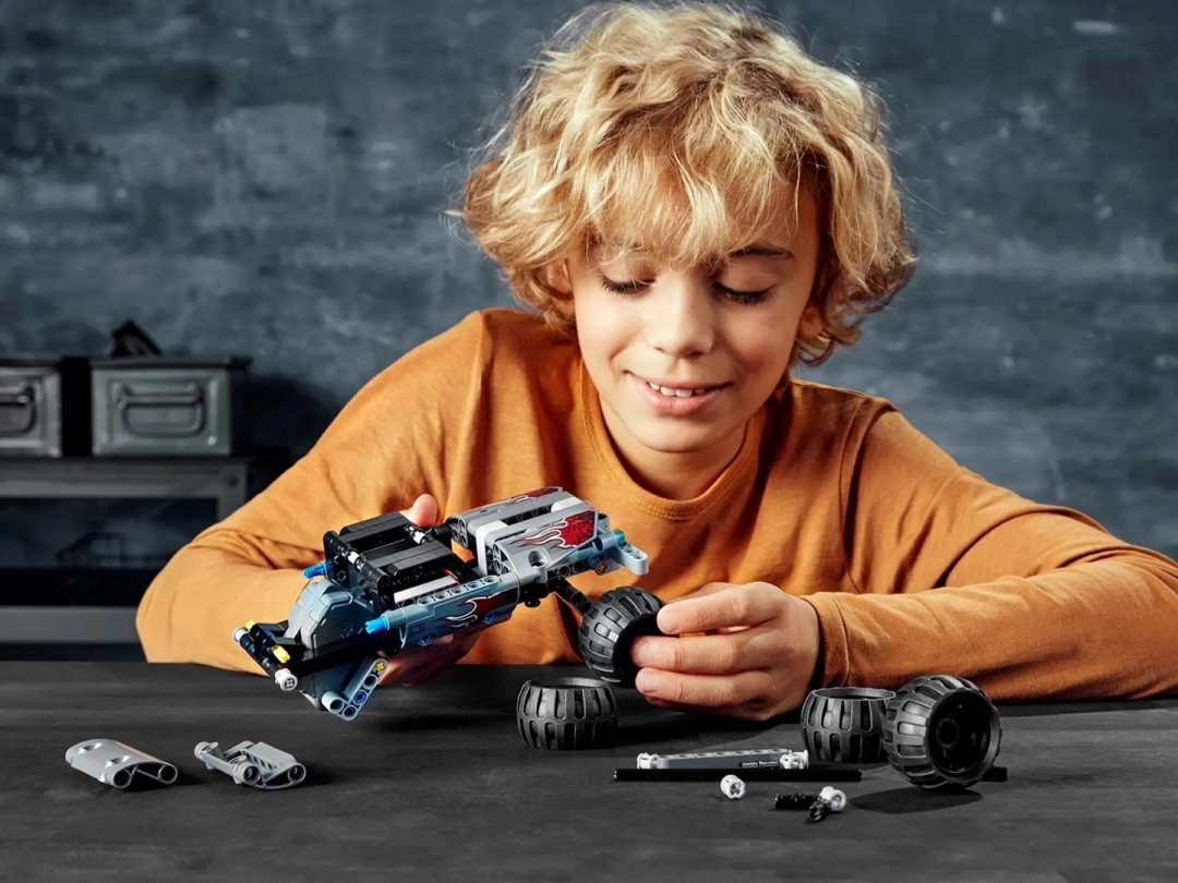 LEGO TECHNIC 42090 Únikový vůz