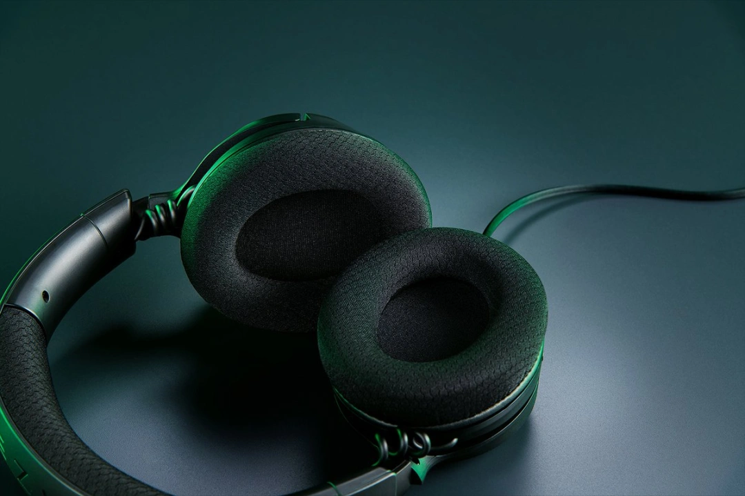 Razer Kraken V4 X, černá