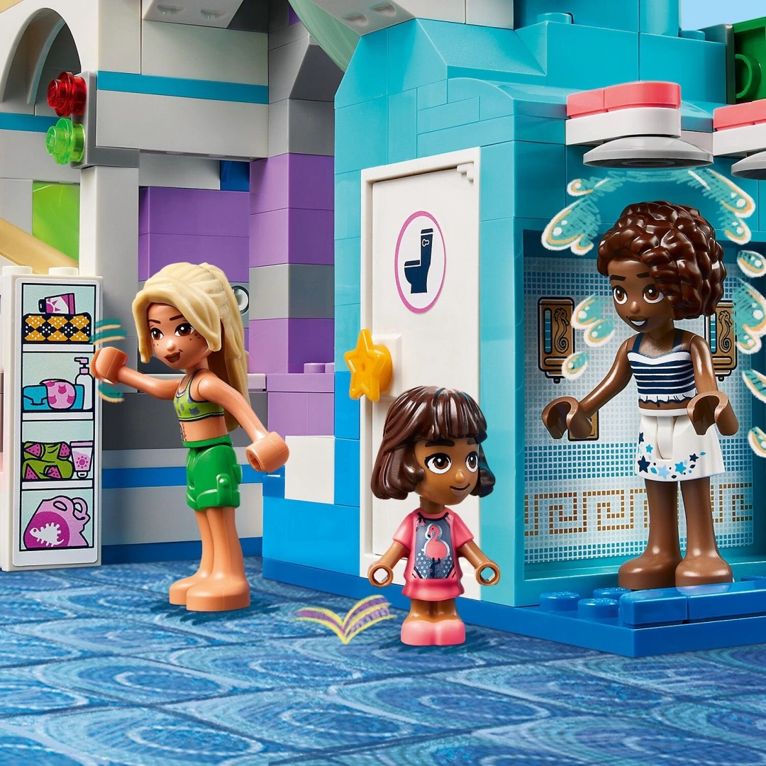 LEGO Friends 42630 Aquapark v městečku Heartlake