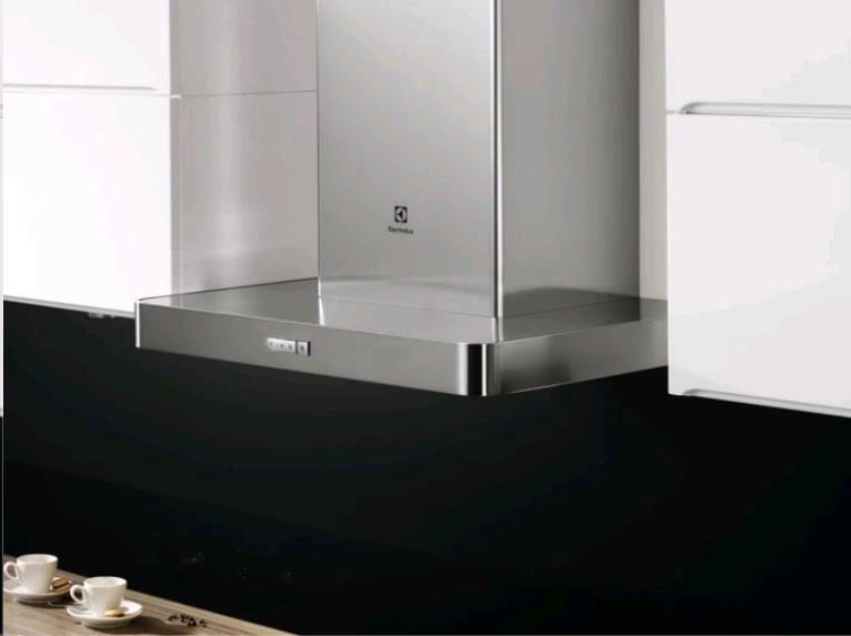 ELECTROLUX Digestoř komínová EFB60460OX 